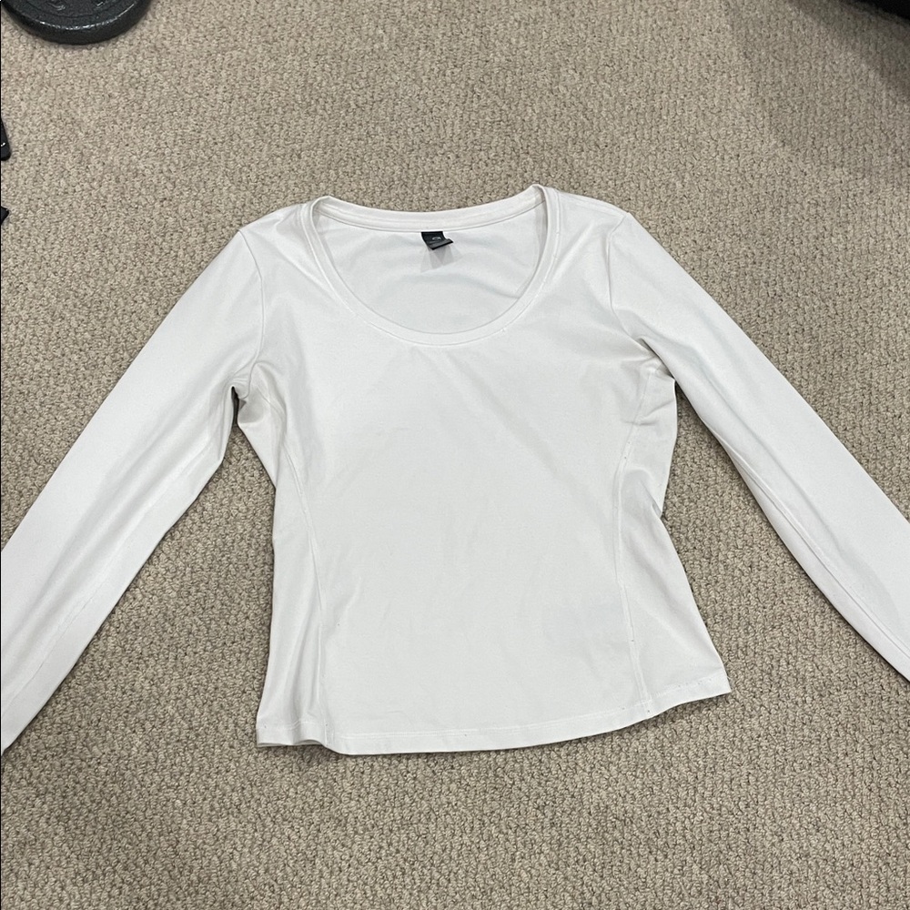GAP Women's Classic White Long Sleeve Tee